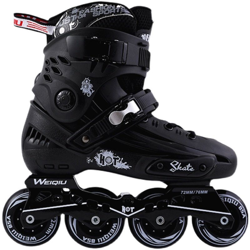 Accompaniment of the Skating Shoes Society of Adults, straight-on-shoe roller skates, male and female students