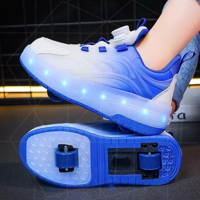 Two-wheels of lumber-lighted boys with glitch-sliding girls and skating students' skating shoes