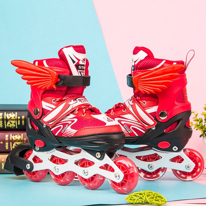 The official network is full of roller skates for boys and girls in a roller skate liner