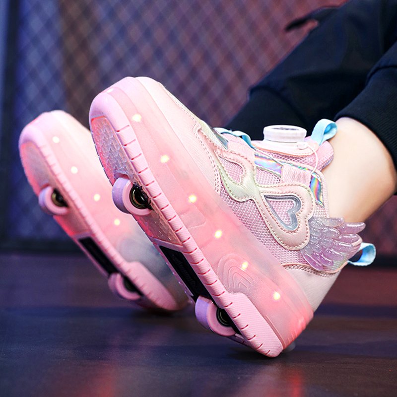 2024 new pair of girls with pairs of pairs of shoes