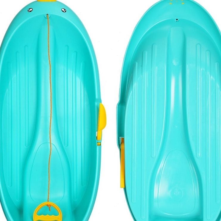 Ice-car children balance snowboards, snowboards, sleigh-sleighs outside, doubles thicker