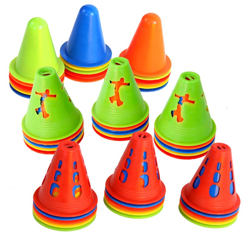 Mini-sign drums, roller coasters, pegs for barriers, skate skates, roller skates