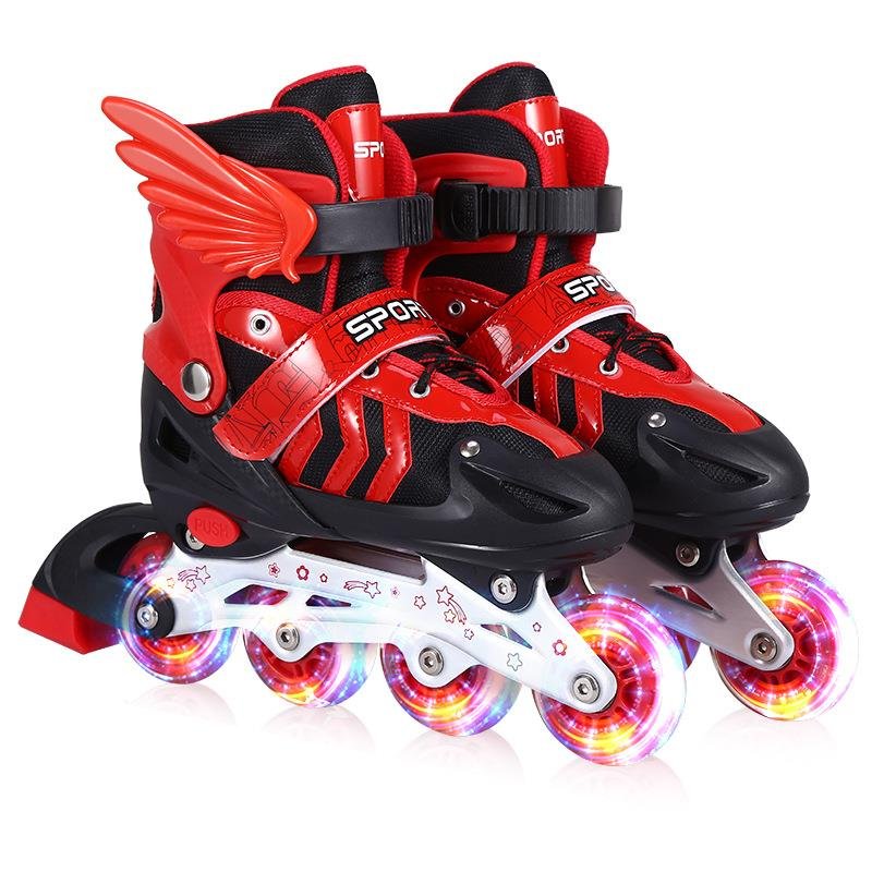 New pair of children skater pairs, men and women, straight-on-wheel roller-shoe skates