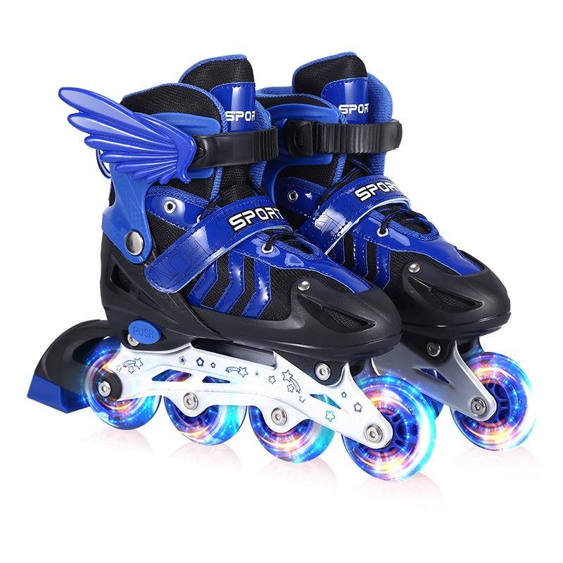 New pair of children skater pairs, men and women, straight-on-wheel roller-shoe skates