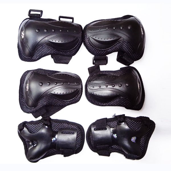 6 sets of adult roller gear, and a man and a woman skater's bike for elbows