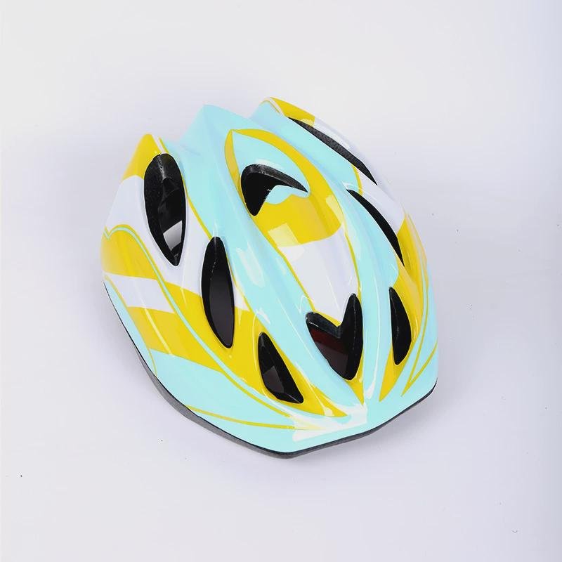 Children's helmets full of bicycle skateboard skating and skating skating and dry-skating