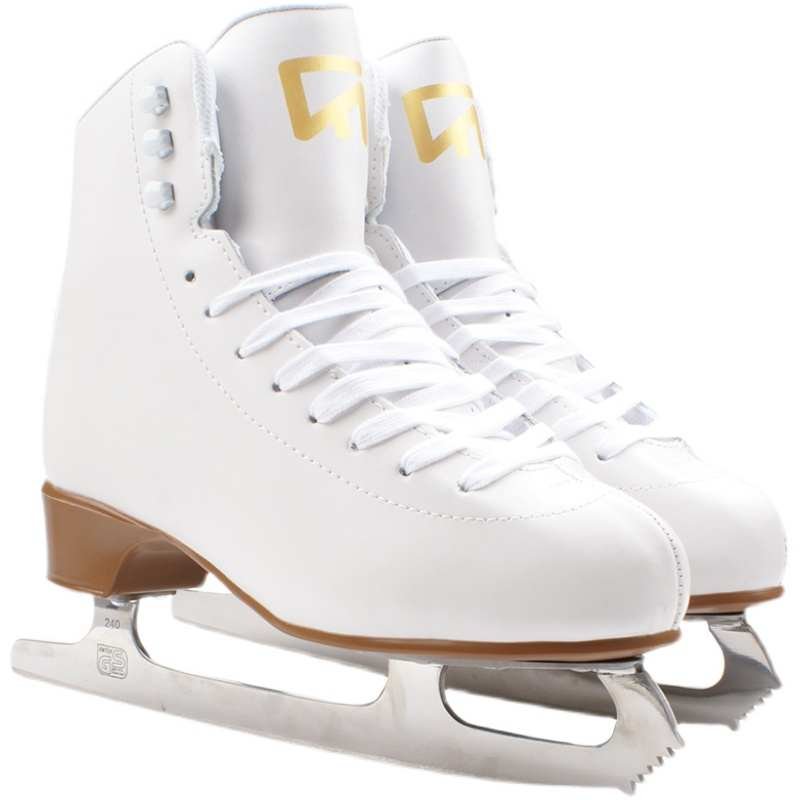 Skating, skating, skating, skating, baby skating, skating, skating