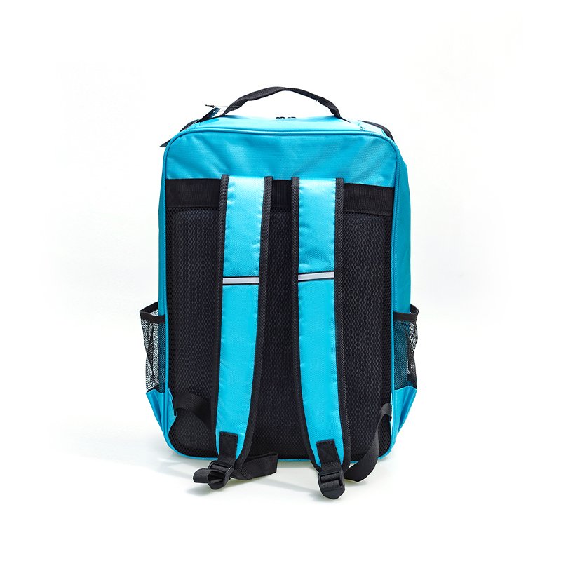 The lid roller-back skating slipper packs of children's adult skating slipper packs, and the packs are carried