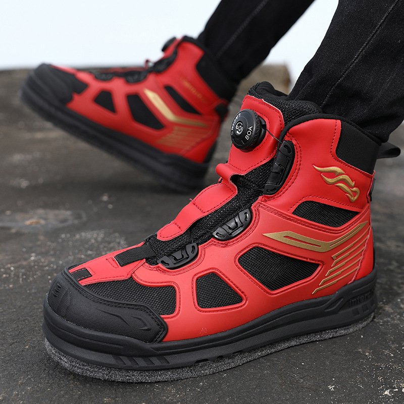 The man with the shoes, the man with the shoes, the man with the skating-resistant, super-light-flair steel nails