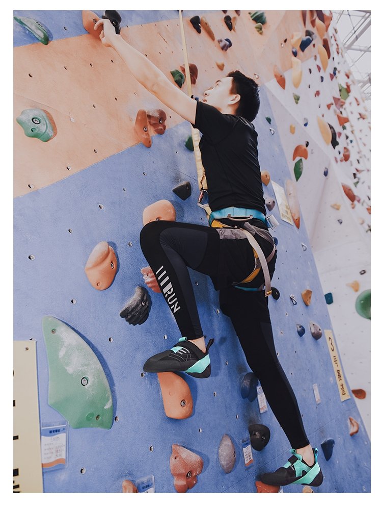 2024 new outdoor climbing shoe specialty training boys and girls in competitor shoes to stick out-of-house stones