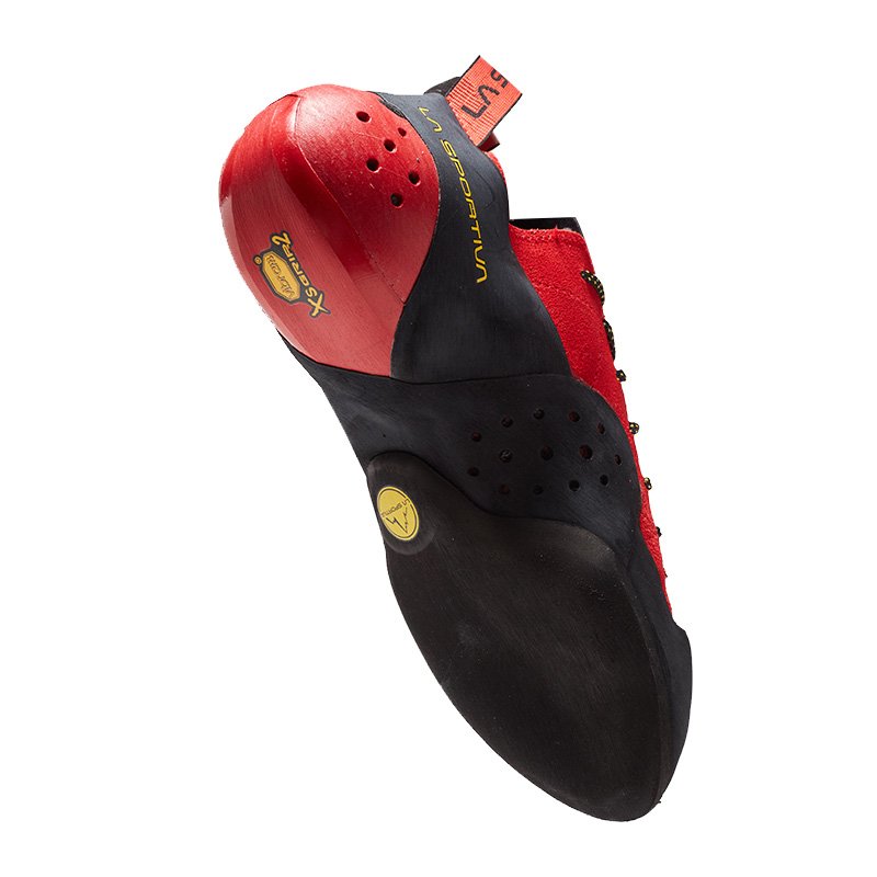 LASPOTIVA Ras Pertiva Testarossa, a man and a woman specializing in high-performance competitive climbers