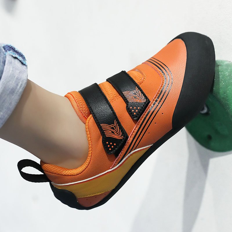 Boys and girls from the first class in the room who climb the shoes, children from the outside