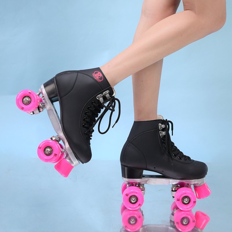 A GIFT FROM RENIAEVER SKATES WITH A FOUR-WHEELER SKATING SKATER