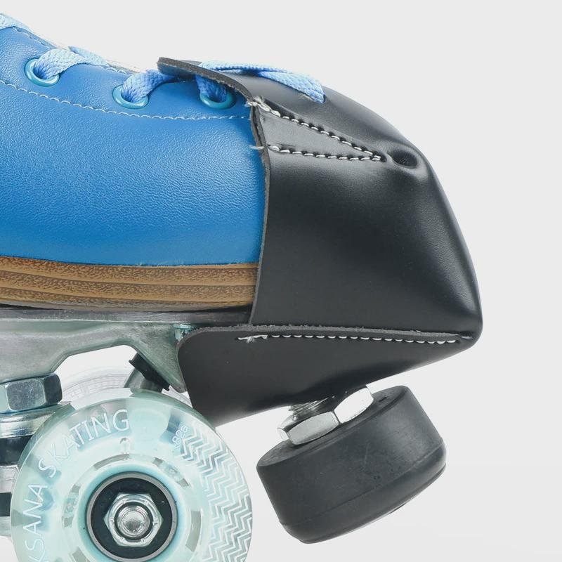 Two wheeled slipper head protection set of four-wheeled dry skates