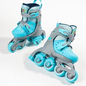 Children's beginners' roller skates, boys and girls' pairs of skates