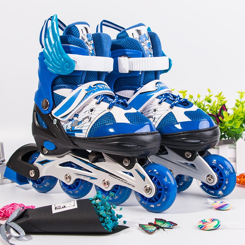 Decanon skater children with a full set of kids skating shoes, boys and girls