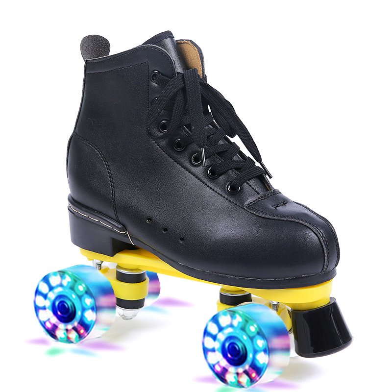 Two rows of adult skater children, men and women, four rounds of skating slipper skating skating field