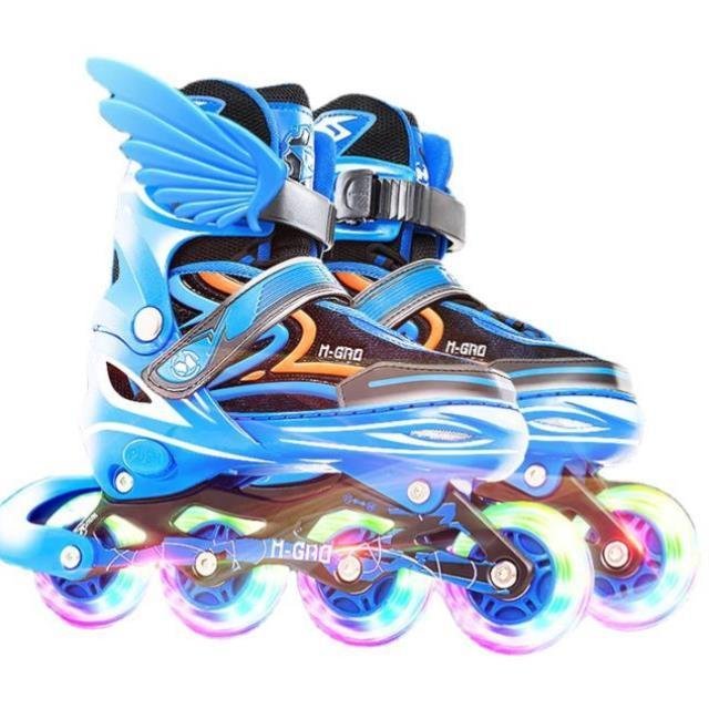 A new summer skating and skating for kids with skates and rollers and starters