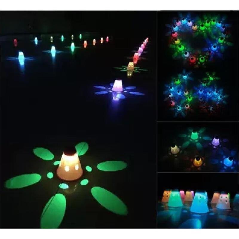 Nightlight roller skater skating