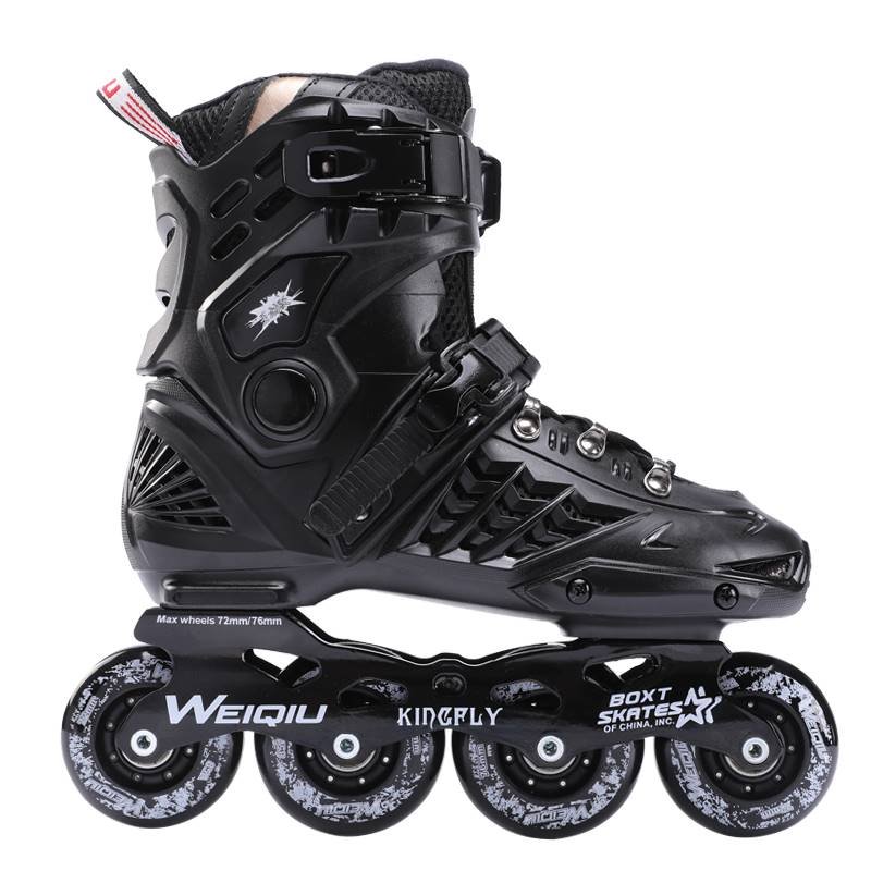 Roller skates can walk a four-wheeler of adult skating skating skating skating skating skating skating in straight row