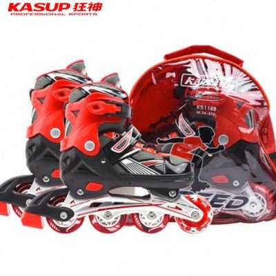 A mad adult skating skating skating skating skates, one-on-one skating skating slippers