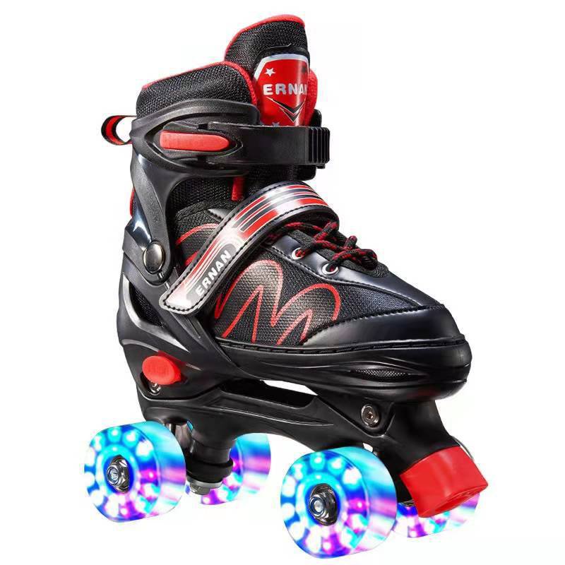 A four-wheeler double-trip girl skater boy boy skater boy
