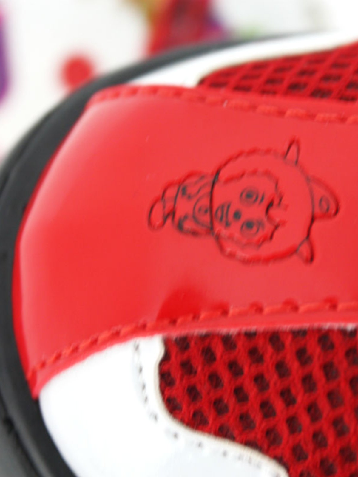 THE FIRST LIST OF SKATING SHOES FOR THE SHEEP-SKATING SHOES WITH A FULL SET OF PROFESSIONAL ROLLER SKATES CAN BE ADJUSTED TO YY-333