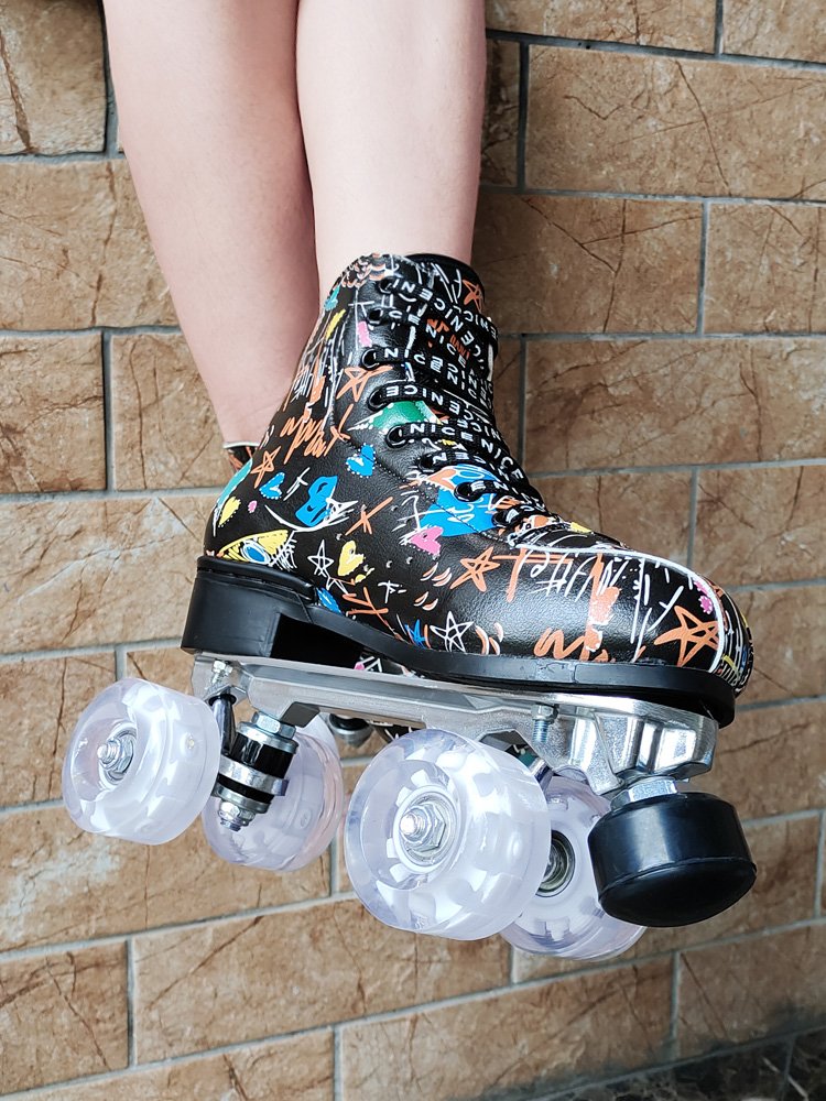 New double roller skater, four-wheeler skater aluminum aluminum bottom and thicker skating skating field