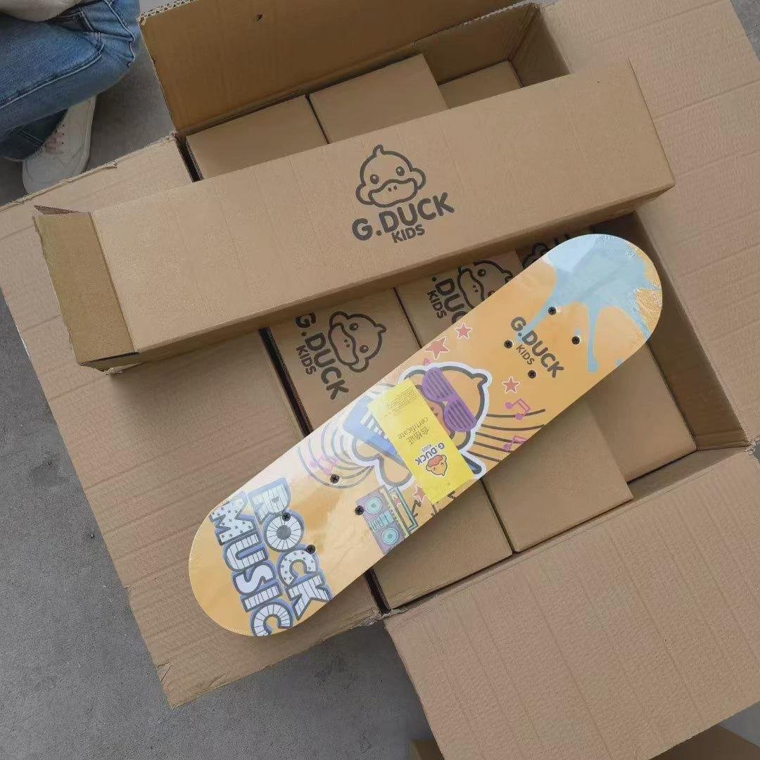 little duck skateboard kid, 2023 new cheap student skating