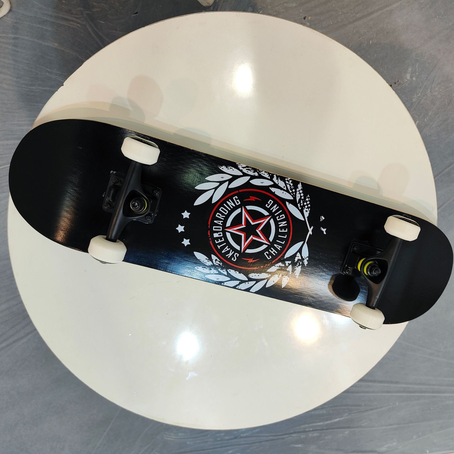 Young beginners' professional skateboarding kids double-dip-dig-dig-dig-dig-dig