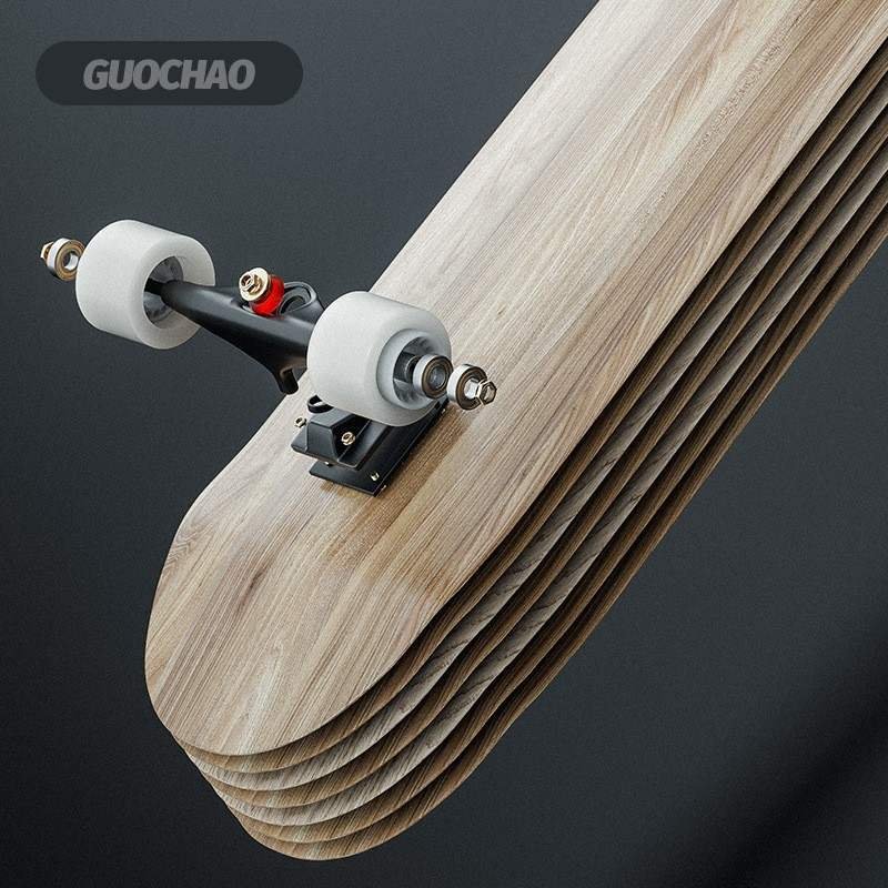 Children's 6-12 pairs of thermal printing of four-wheel skateboards