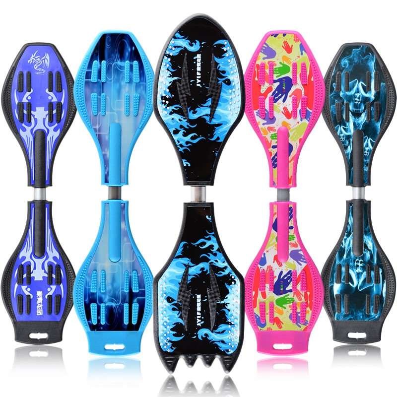 Skatboard, 10-12-year-old skater, two-wheeler skater, two-wheeler skater, male and female snake skater