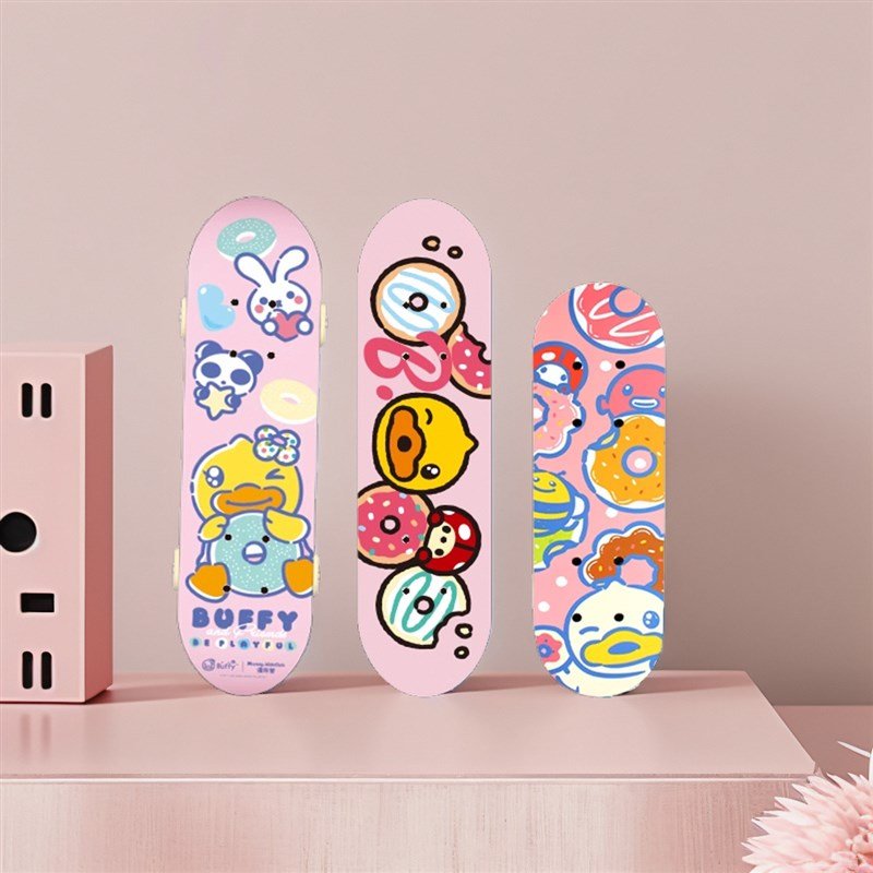 Four-wheel skateboard girls 612 and over 8 adult boys 15 pairs of professional skaters