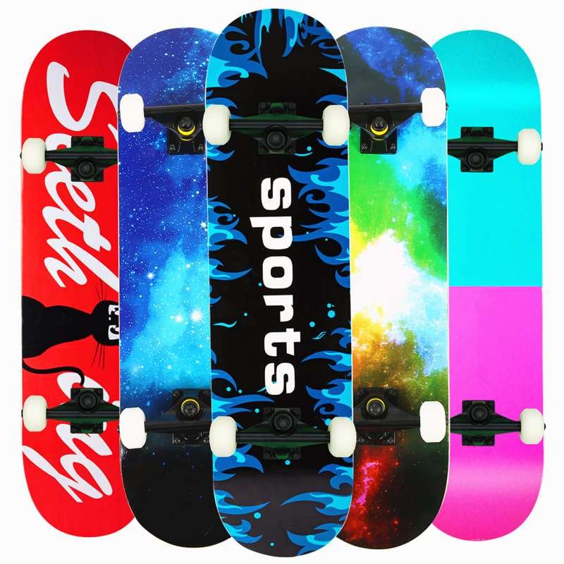 Four-wheel skateboard beginners 6-12 years old and over 3 boys and girls over 8 years old