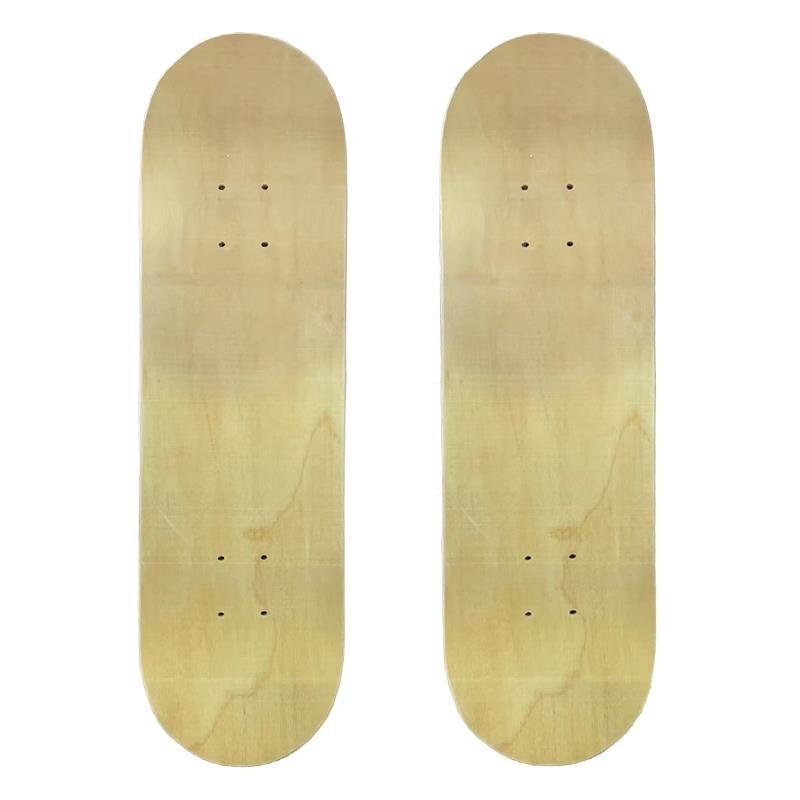 First-year-olds and girls aged 6 to 12 years with four-wheel-drive skating hands