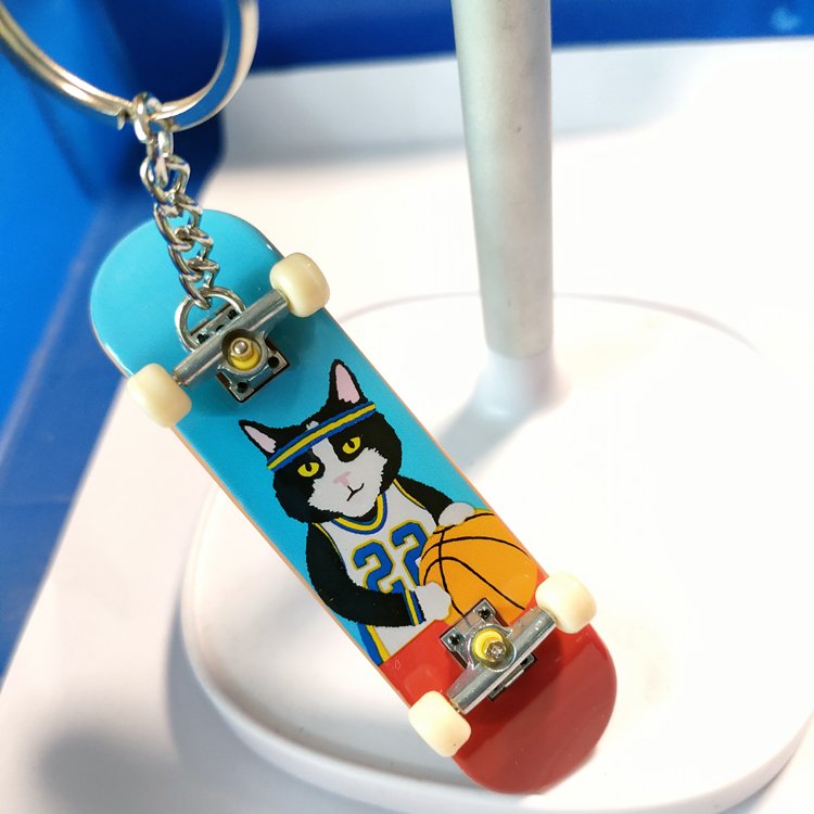 A package of mini-finger toy-packed young people's toy-packed in a cardboard key button