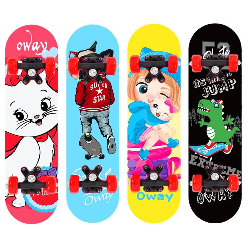 Newcomer's 2406 Four-wheel skateboard competitor, double-side boy and girl, 6-12 maple skater, Han