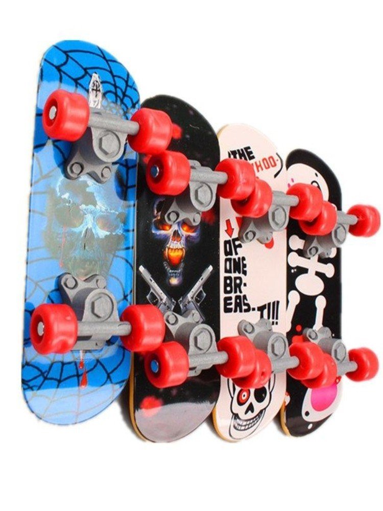 Little turtle skater finger pointy parrot skating modeled with a shivering homies