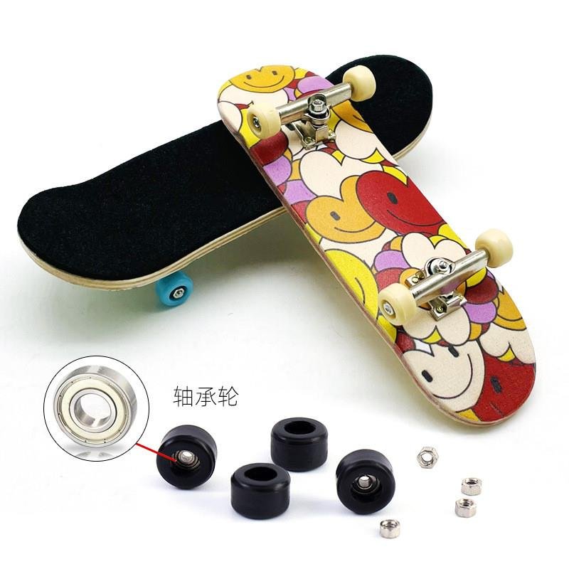 Teddy's classic skater dog