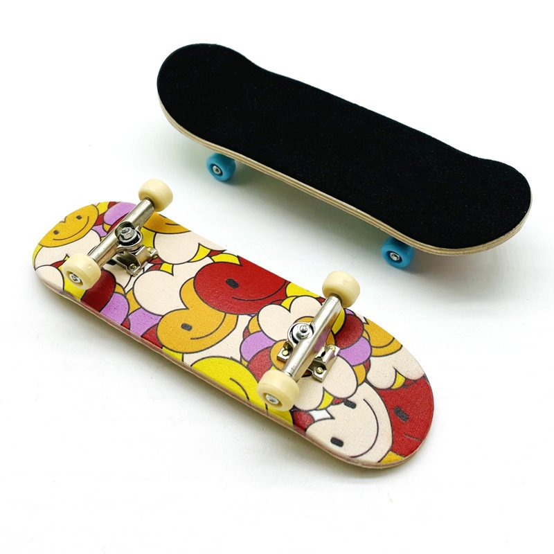The finger skater's fingertip, two-array skater