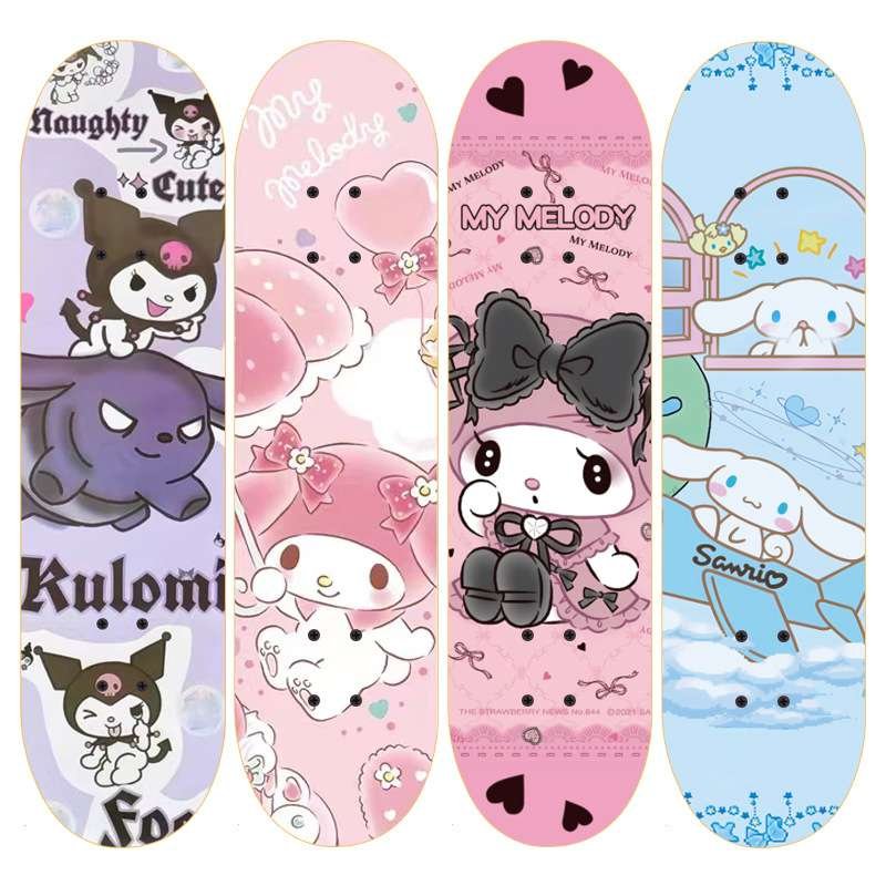 Young skater beginner, 8 pairs of 10 girls, 3-6-12 years old, 4-wheeler, Rolomy