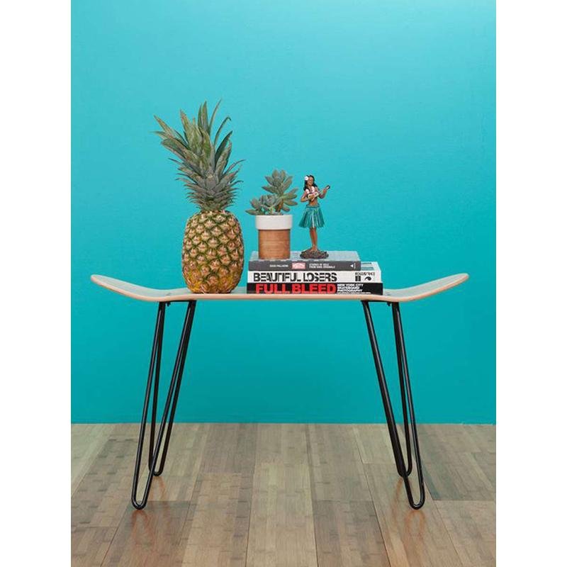 Skid stools, stools, skates chairs, iron stools, maple slabs