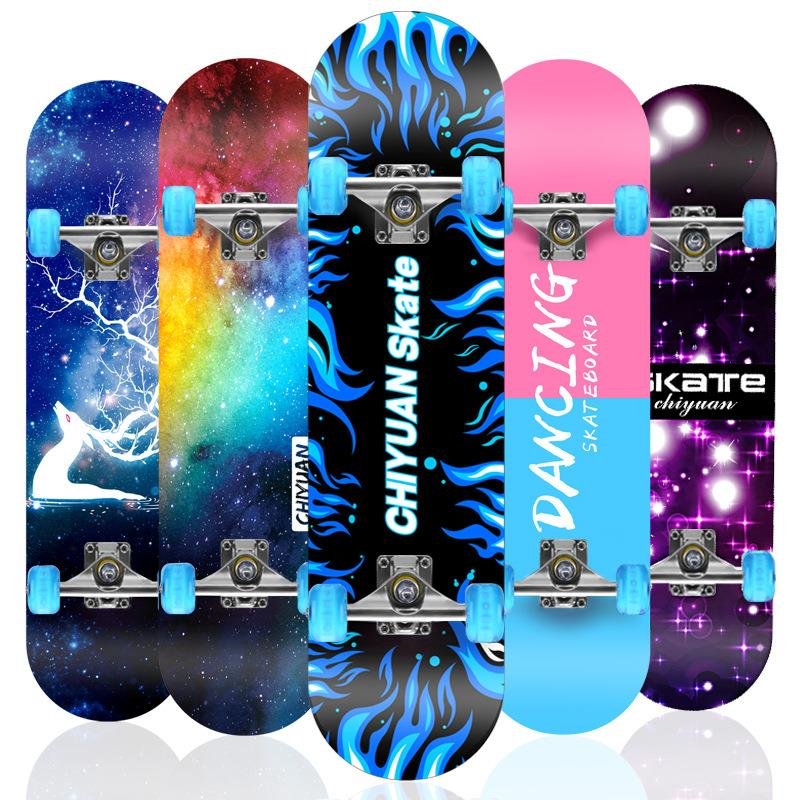 FOUR-WHEEL SKATEBOARD BEGINNERS, MALE AND FEMALE, TWO-BLOCK MAPLE ROAD, PROFESSIONAL SKATING CAR FACTORY FOR ADULT AND YOUNG CHILDREN AND YOUNG PEOPLE L