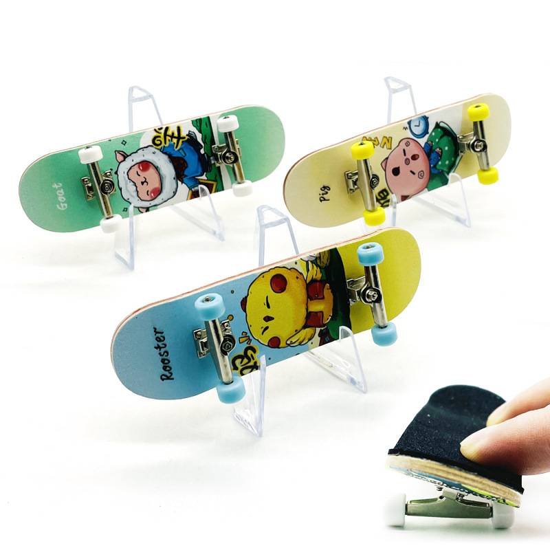 12-year-old scytho-finger, four-wheeled double-barrelled toy gift, a professional axle-finger skater
