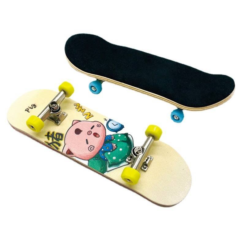 12-year-old scytho-finger, four-wheeled double-barrelled toy gift, a professional axle-finger skater