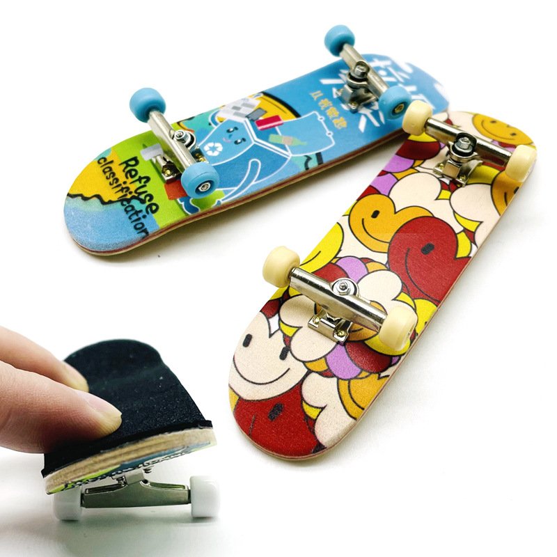 Professional finger skateboard finger pointer, little toy thumb skateboard retrofitting doorboard