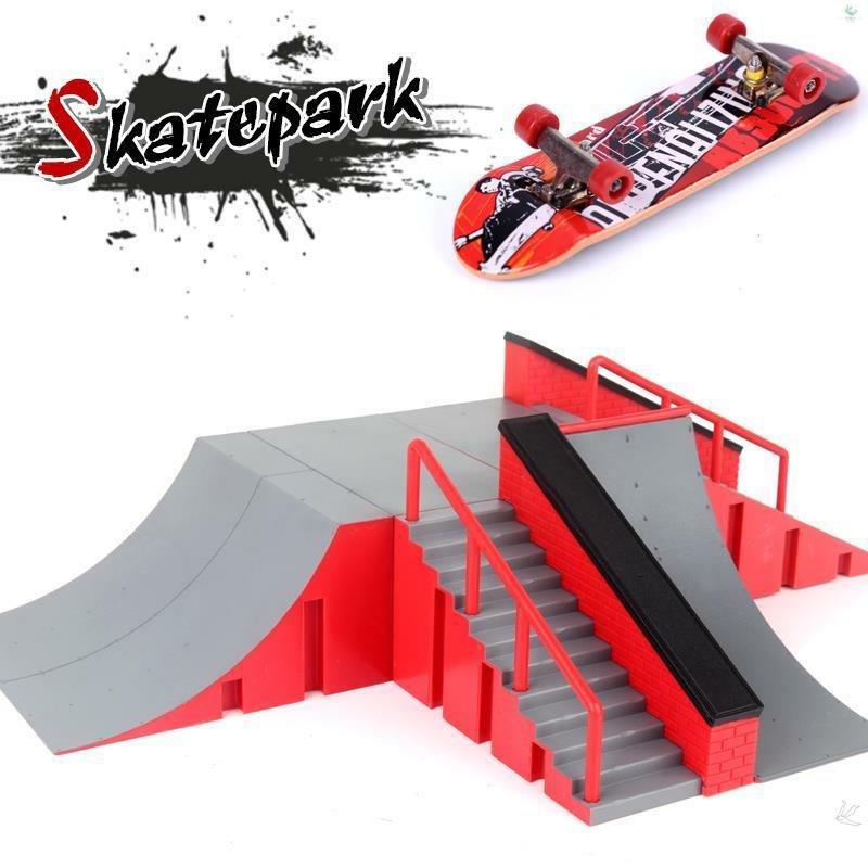 A MINI SKATER SPECIALIZING IN FINGERBOARD ALLOY FIELD CHILDREN'S COMBINATIONS OF TOY-TO-TO-GOLD TROUPE