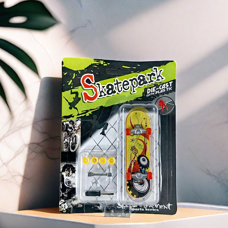 The mini-alloy creative children's fingerboard table-depressure suit for a professional children's toy entry point