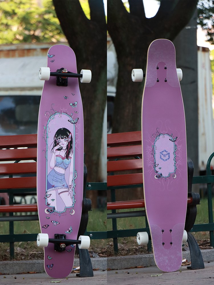 The tree poisons the pedestals, and the skating board flats for male and female beginners and adult children