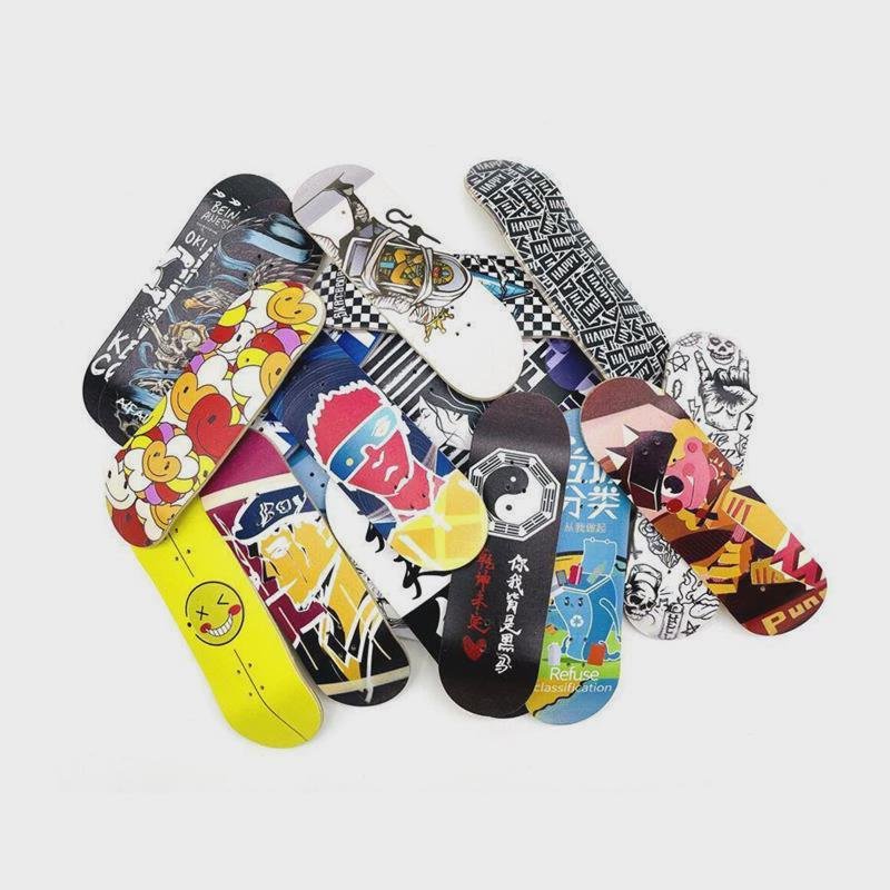 Specialized in finger skateboarding